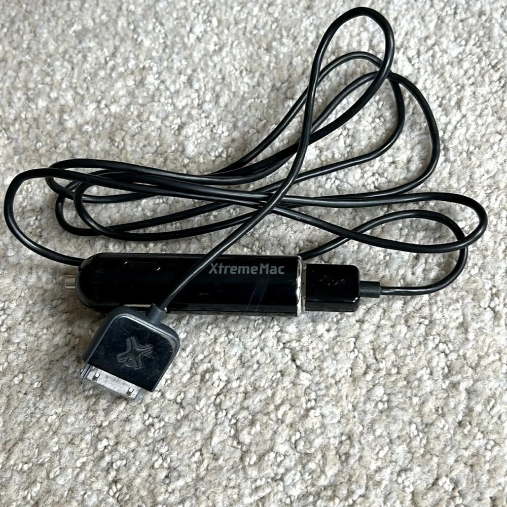 2 iPad car chargers. SUPER FAST SHIPPING